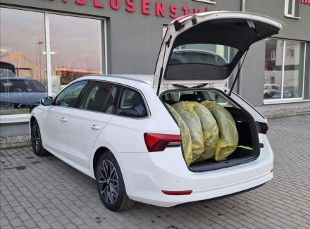 Škoda - Octavia
