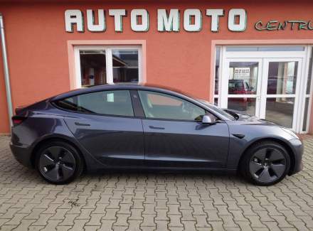 Tesla - Model 3