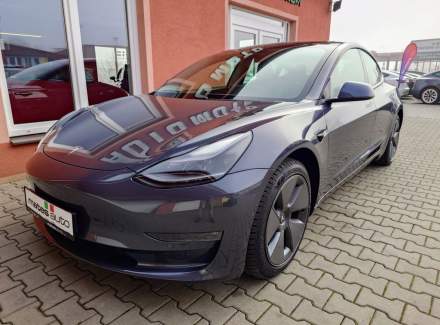 Tesla - Model 3