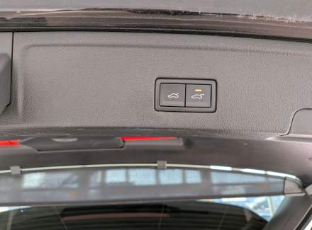 Volkswagen - Touareg