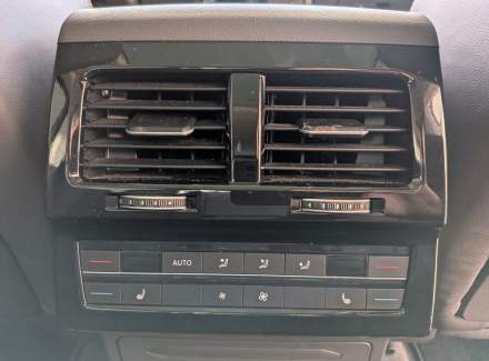 Volkswagen - Touareg