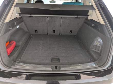 Volkswagen - Touareg