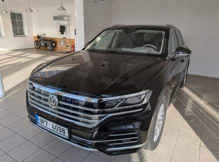 Volkswagen - Touareg