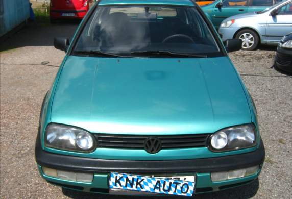 Volkswagen - Golf