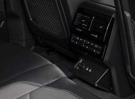 Volkswagen - Touareg