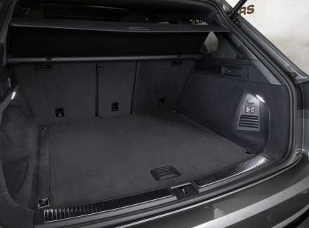 Volkswagen - Touareg