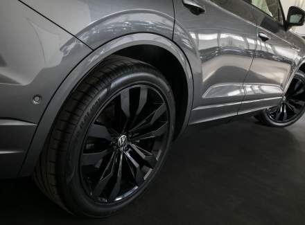 Volkswagen - Touareg