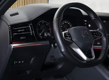 Volkswagen - Touareg