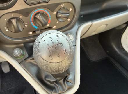 Fiat - Doblo 1.9 Multijet (105 Hp)