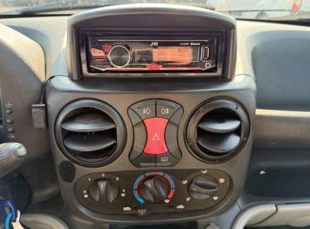 Fiat - Doblo 1.9 Multijet (105 Hp)