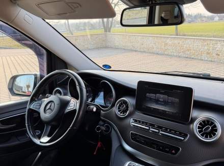 Mercedes-Benz - V-class