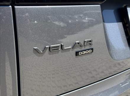 Land Rover - Range Rover Velar