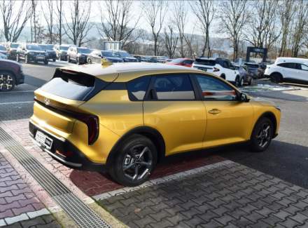 Kia - K4