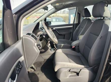 Volkswagen - Touran