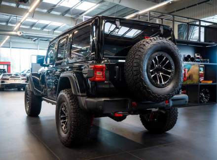 Jeep - Wrangler
