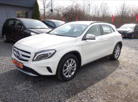 Mercedes-Benz - GLA