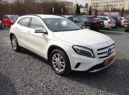 Mercedes-Benz - GLA