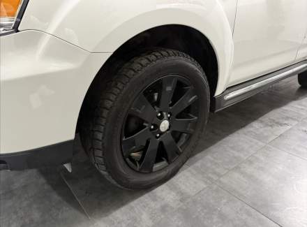 Mitsubishi - Outlander