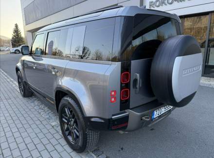 Land Rover - Defender