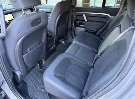 Land Rover - Defender