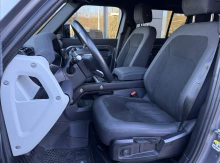 Land Rover - Defender