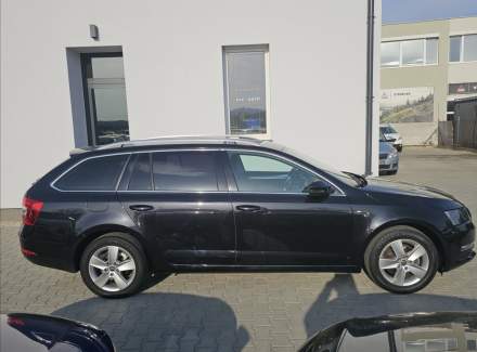 Škoda - Octavia