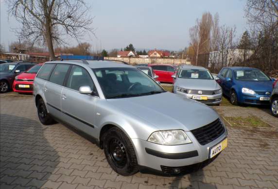 Volkswagen - Passat