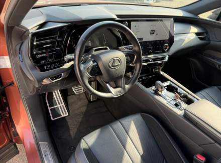 Lexus - RX