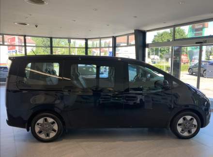 Hyundai - Staria