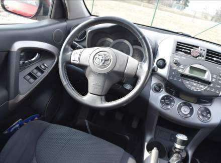 Toyota - RAV 4