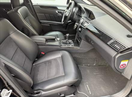 Mercedes-Benz - E-class