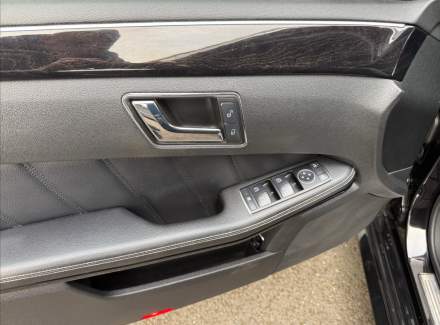 Mercedes-Benz - E-class