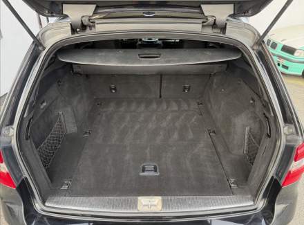 Mercedes-Benz - E-class