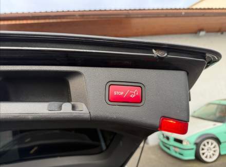 Mercedes-Benz - E-class