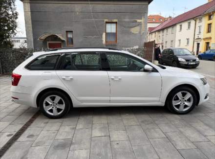 Škoda - Octavia