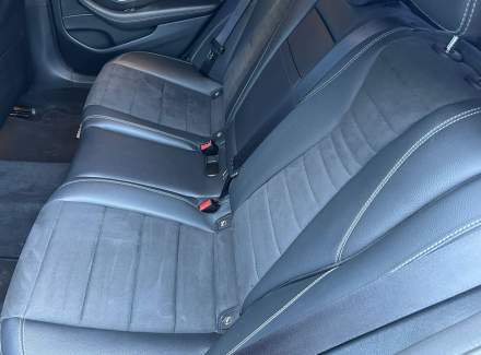 Mercedes-Benz - E-class