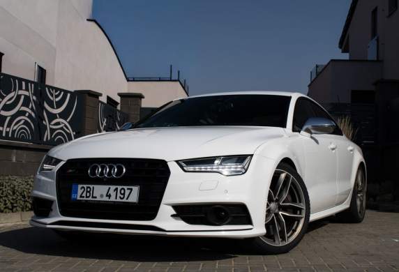 Audi - S7