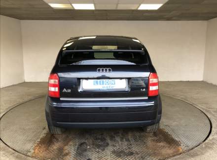 Audi - A2