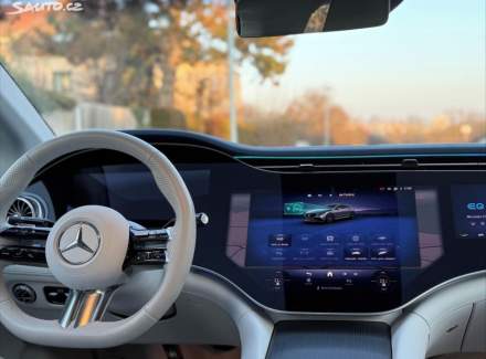 Mercedes-Benz - EQE
