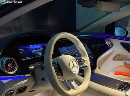 Mercedes-Benz - EQE