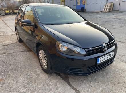 Volkswagen - Golf