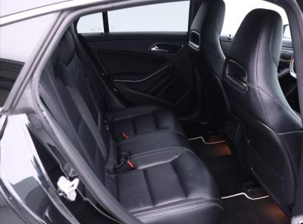 Mercedes-Benz - CLA