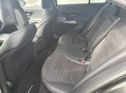 Mercedes-Benz - E-class