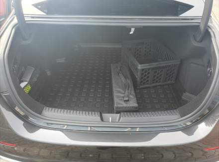 Mercedes-Benz - E-class