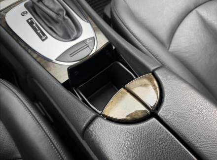 Mercedes-Benz - E-class