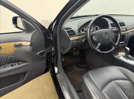 Mercedes-Benz - E-class