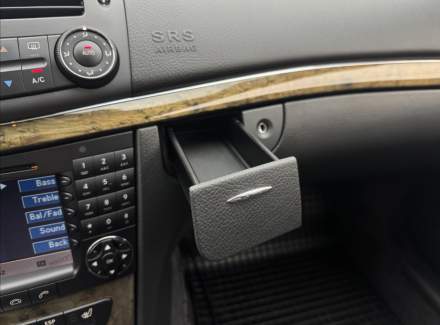 Mercedes-Benz - E-class