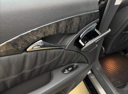 Mercedes-Benz - E-class