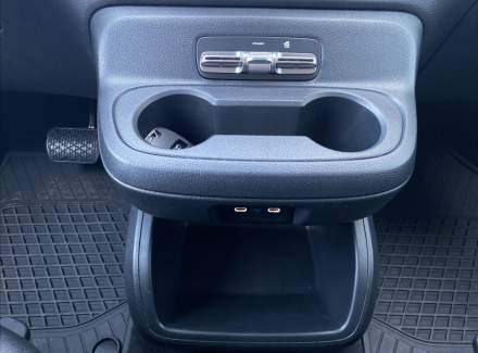 Mercedes-Benz - Vito