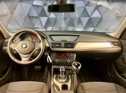 BMW - X1
